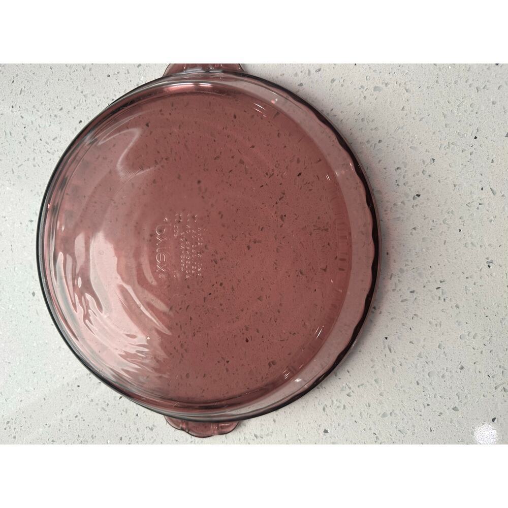 Vintage Corning Pyrex #229 Cranberry Color 9.75"w Glass Pie Dish. - Picture 4 of 4